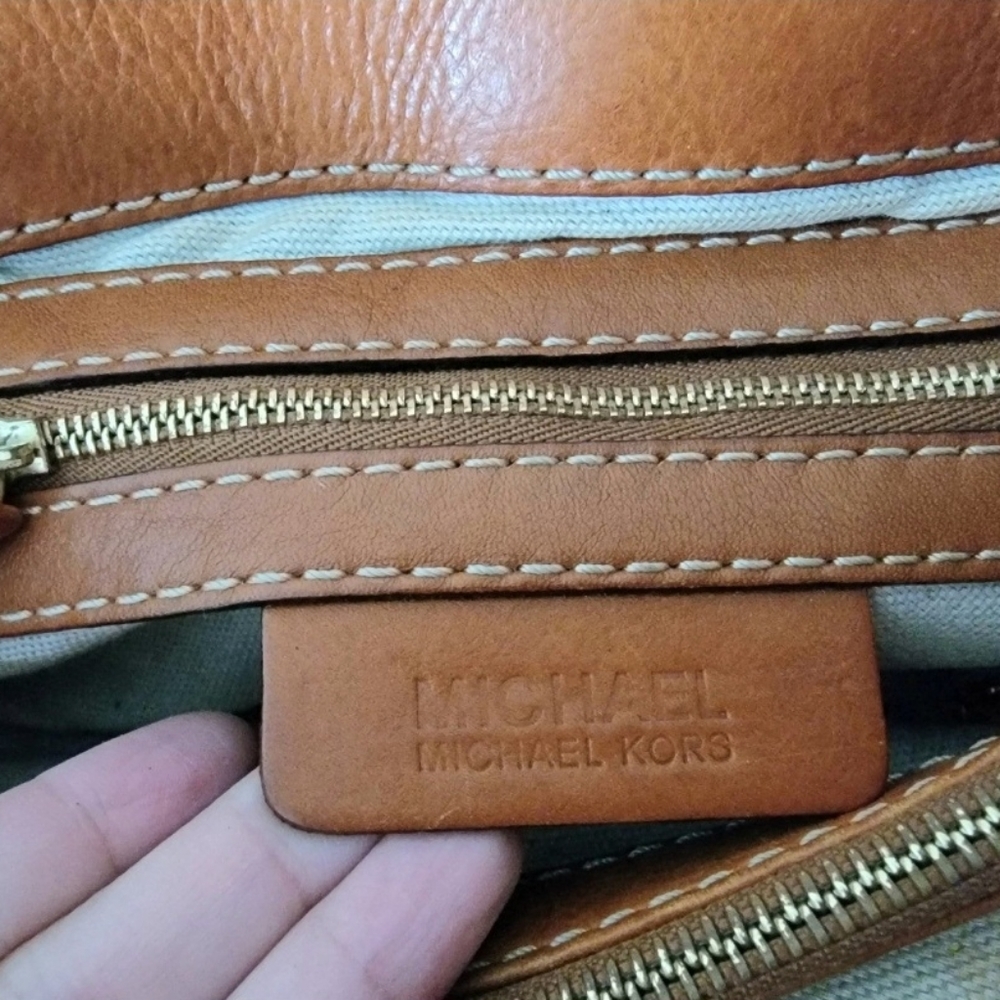 Michael kors studded vintage Shoulder bag Rare - Picture 8 of 10